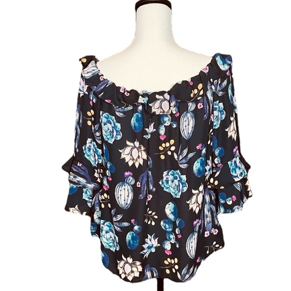 Women’s Lily White Black Floral and Cactus Blouse - Size M - Picture 6 of 8